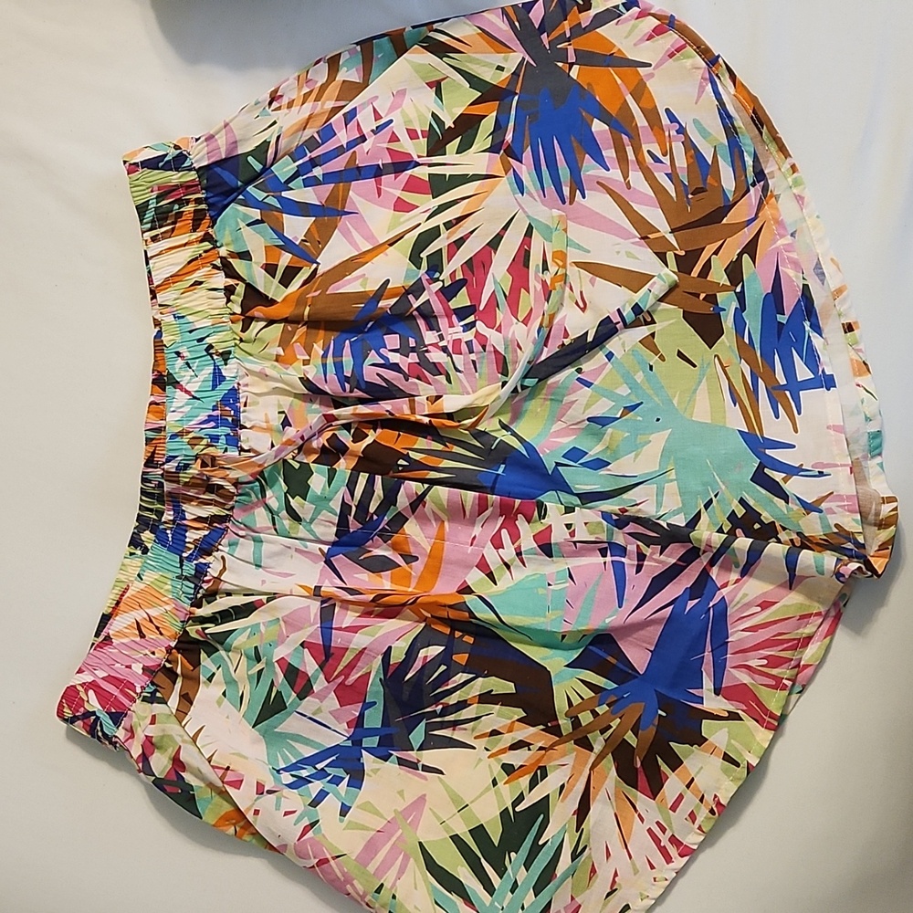 Steve Madden tropical shorts